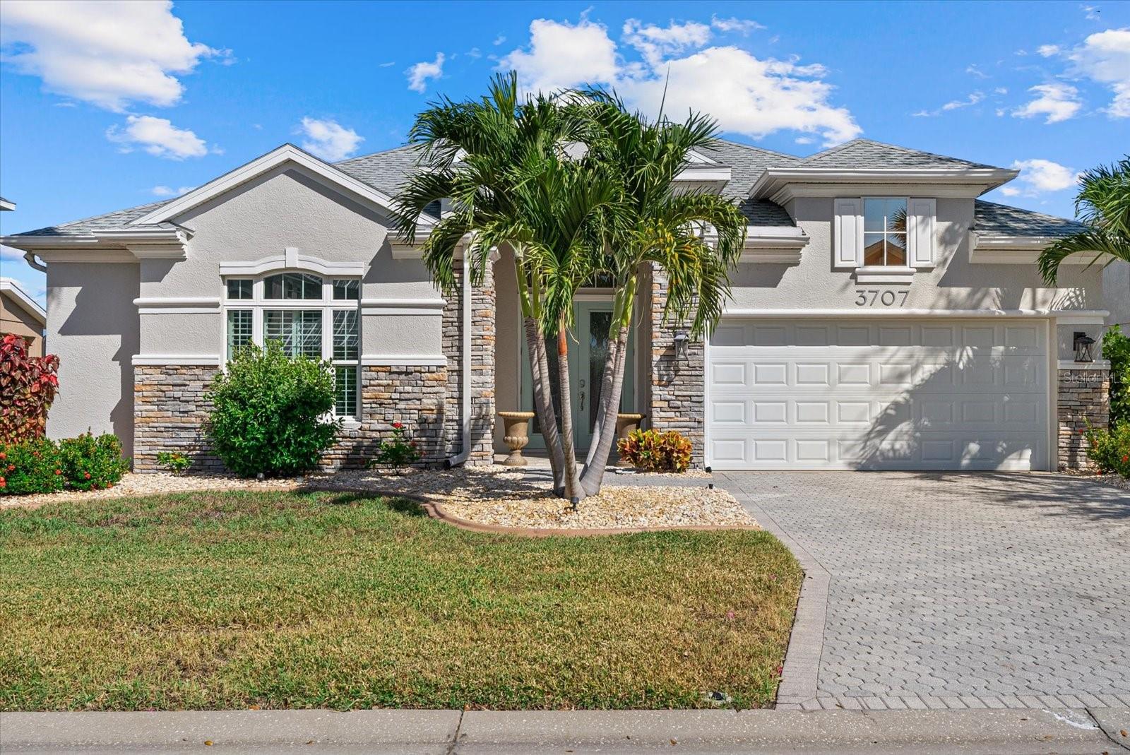 Image 6 of 67 For 3707 5th Avenue Ne