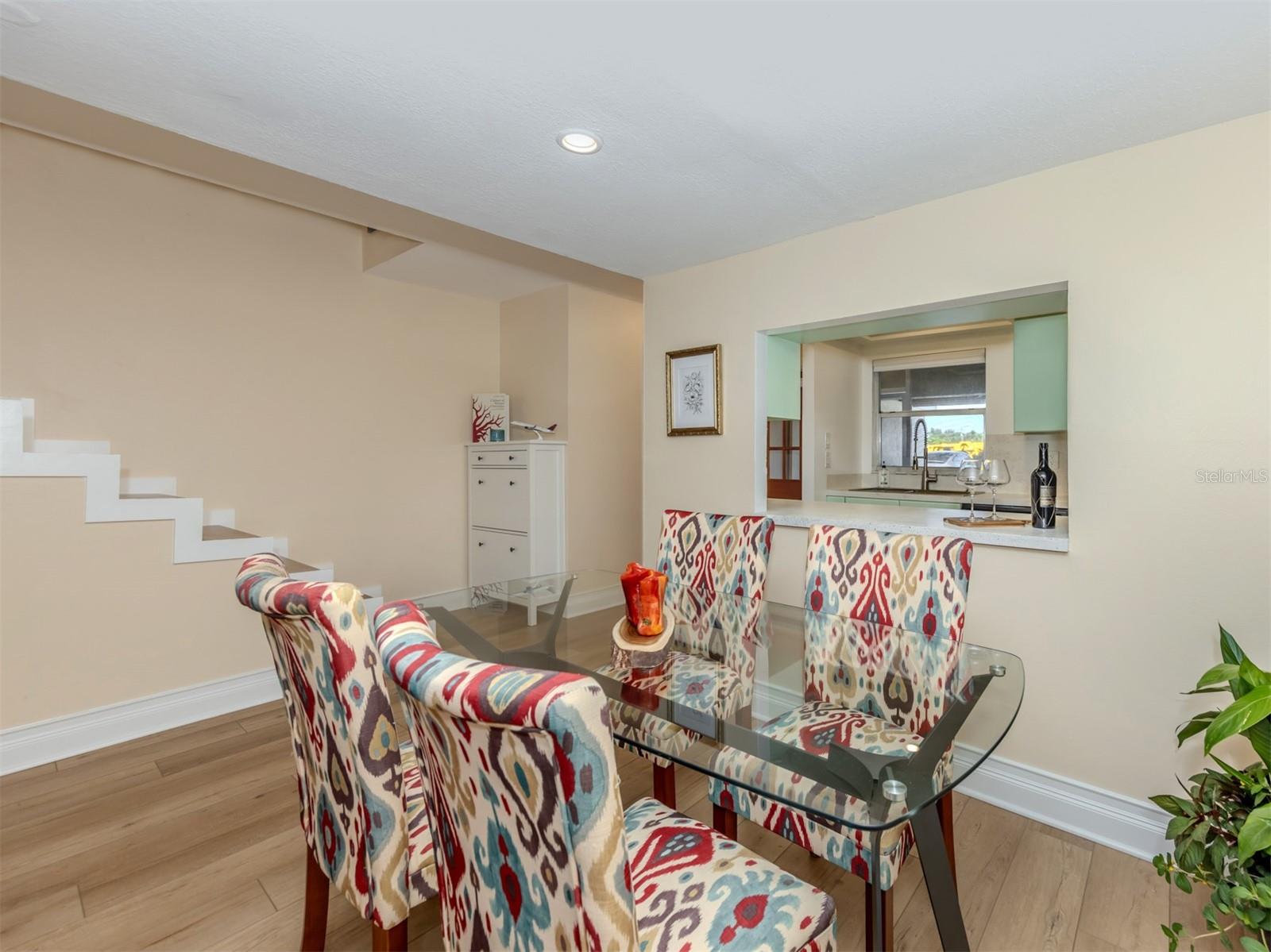 Image 10 of 66 For 3208 Ramblewood Drive N