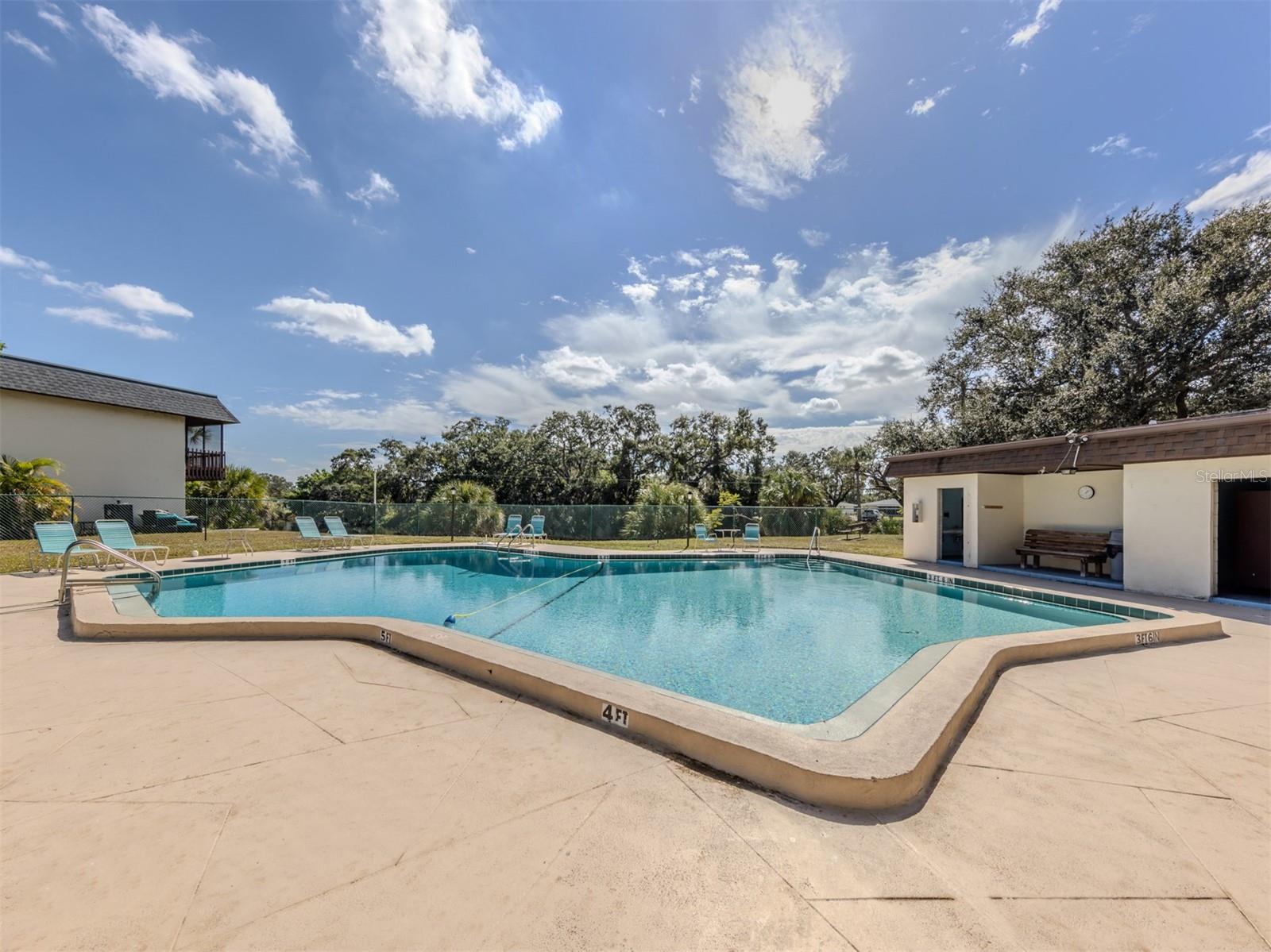 Image 33 of 66 For 3208 Ramblewood Drive N