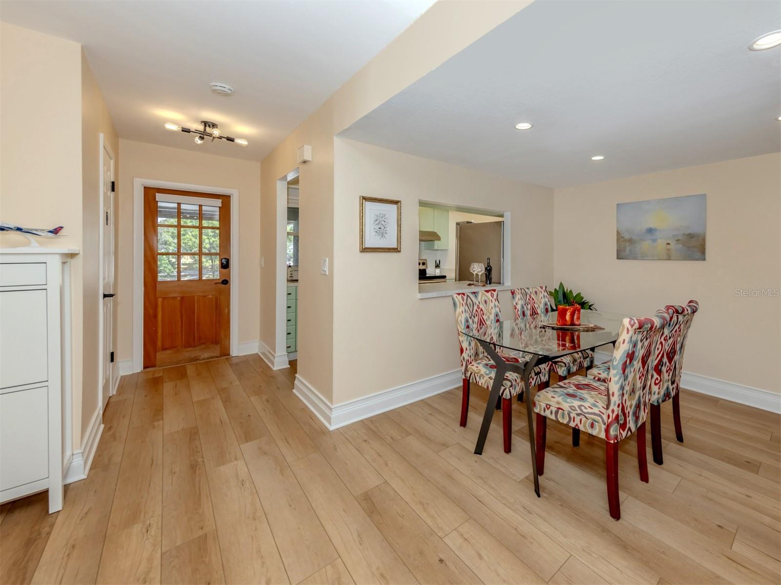 Image 8 of 66 For 3208 Ramblewood Drive N