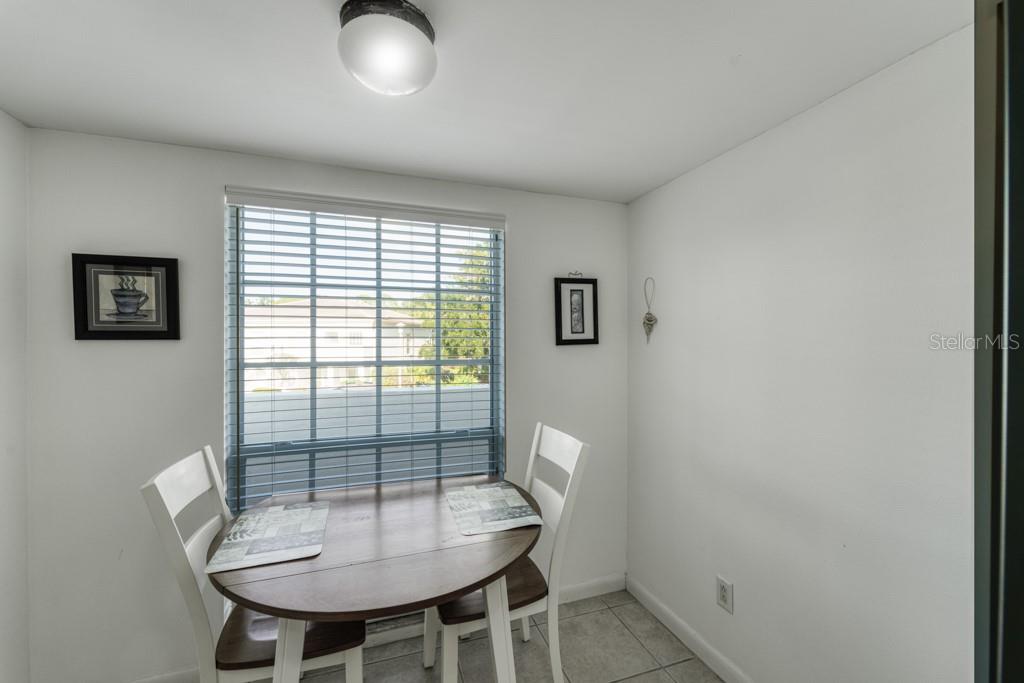 Image 11 of 29 For 5242 Wedgewood Lane 62