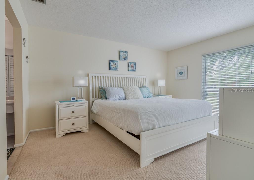 Image 14 of 29 For 5242 Wedgewood Lane 62