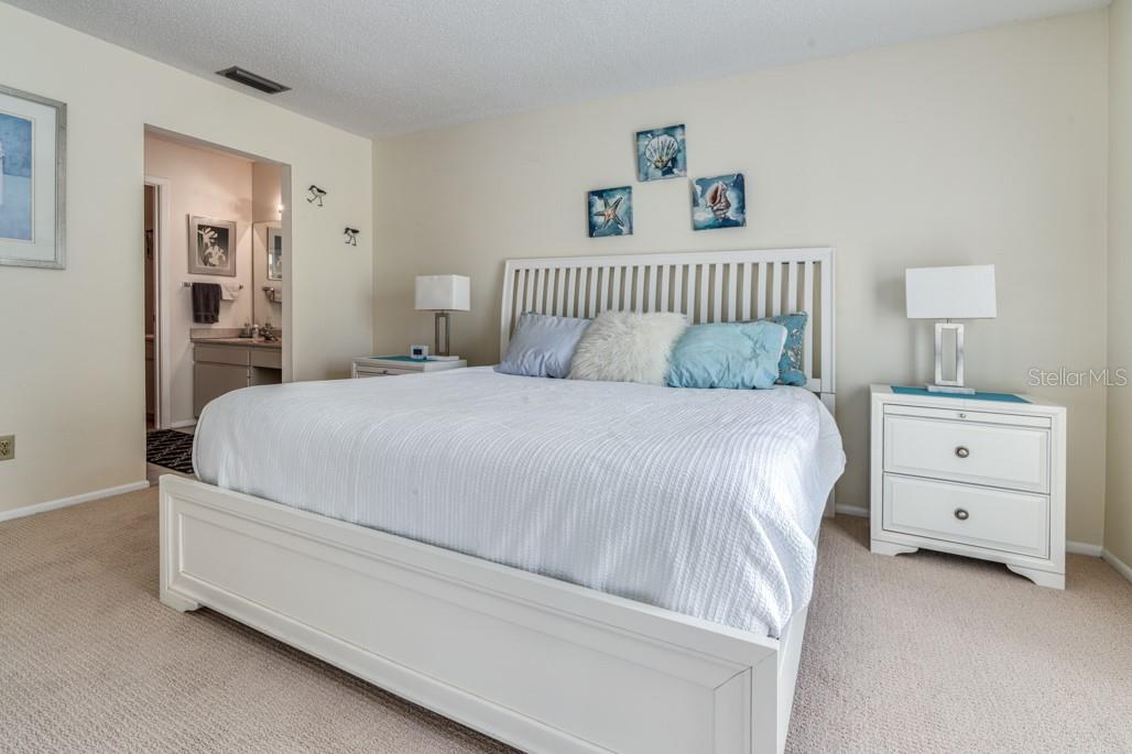 Image 15 of 29 For 5242 Wedgewood Lane 62