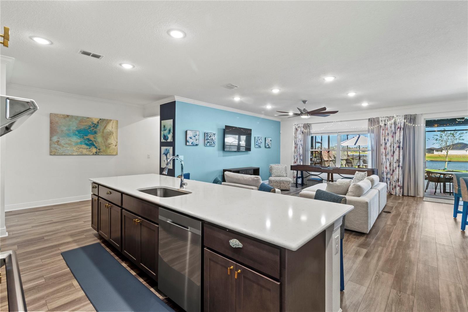 Image 21 of 91 For 14910 15th Street E