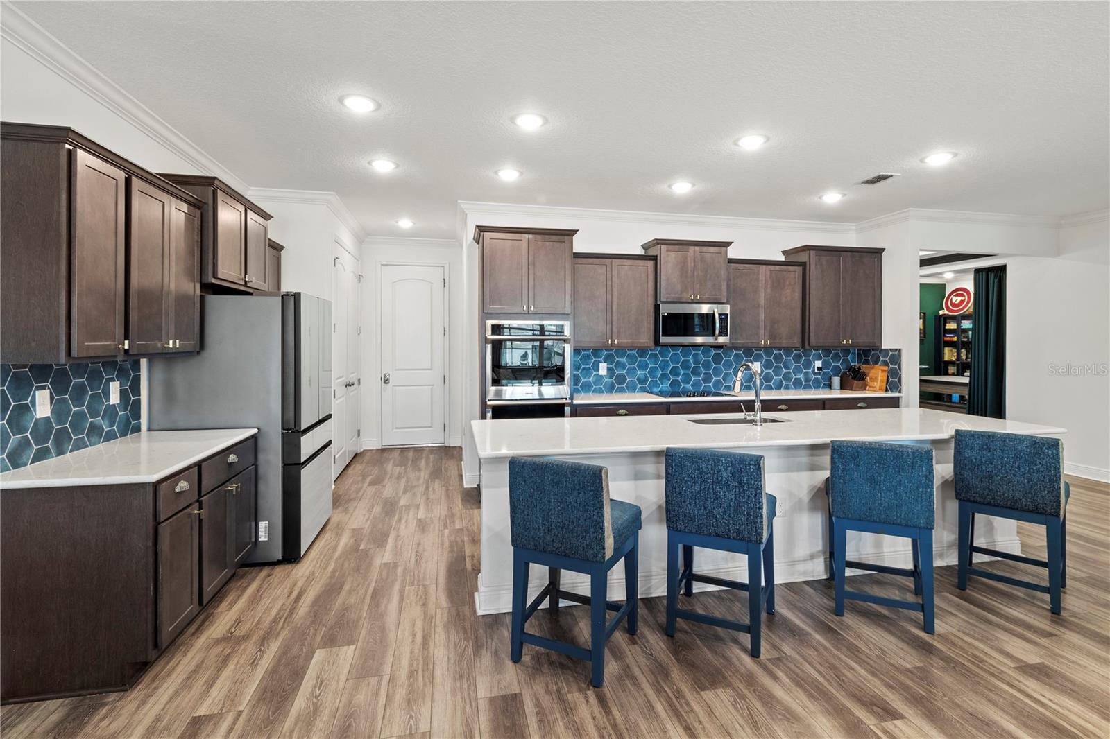 Image 22 of 91 For 14910 15th Street E