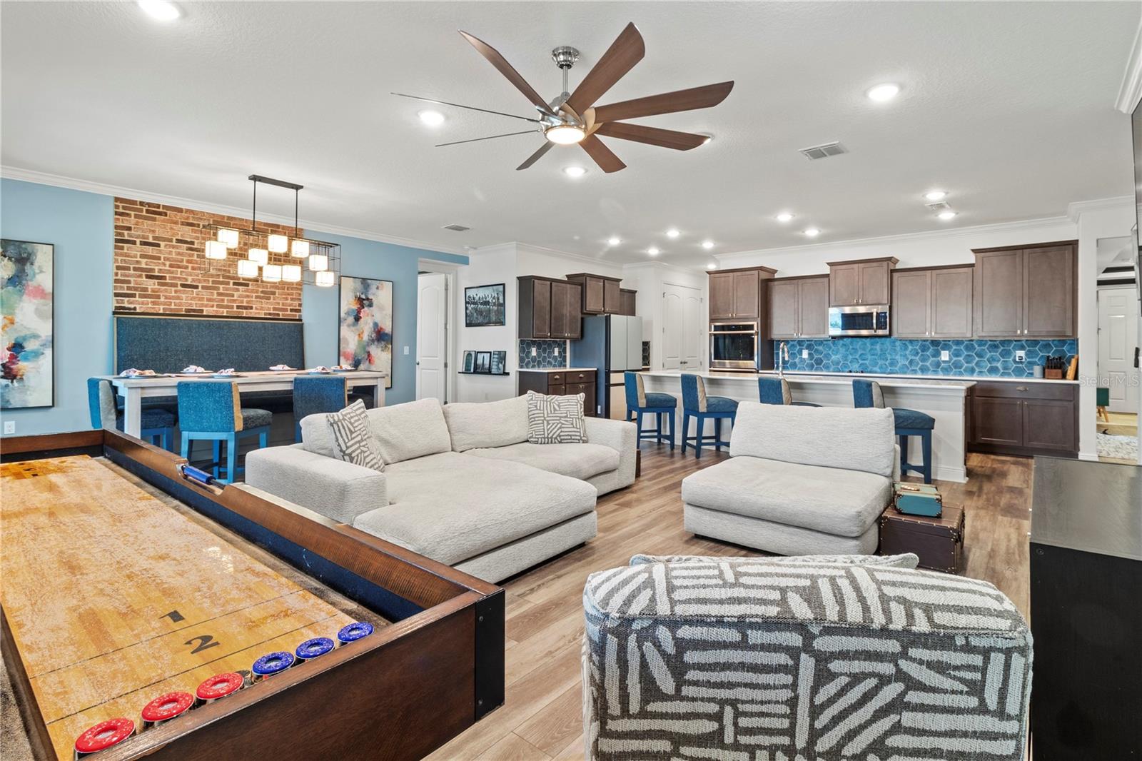 Image 29 of 91 For 14910 15th Street E