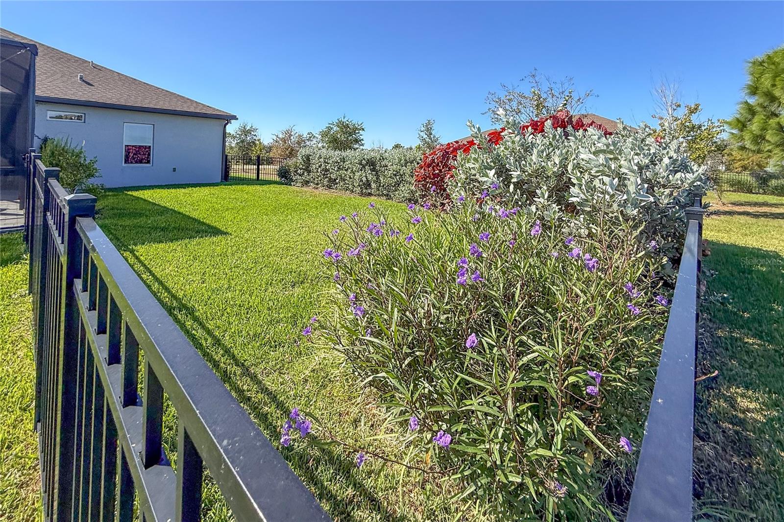 Image 61 of 91 For 14910 15th Street E