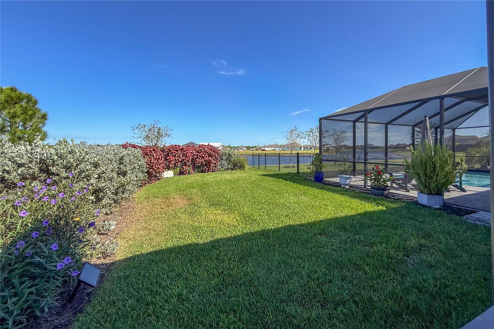 Image 63 of 91 For 14910 15th Street E