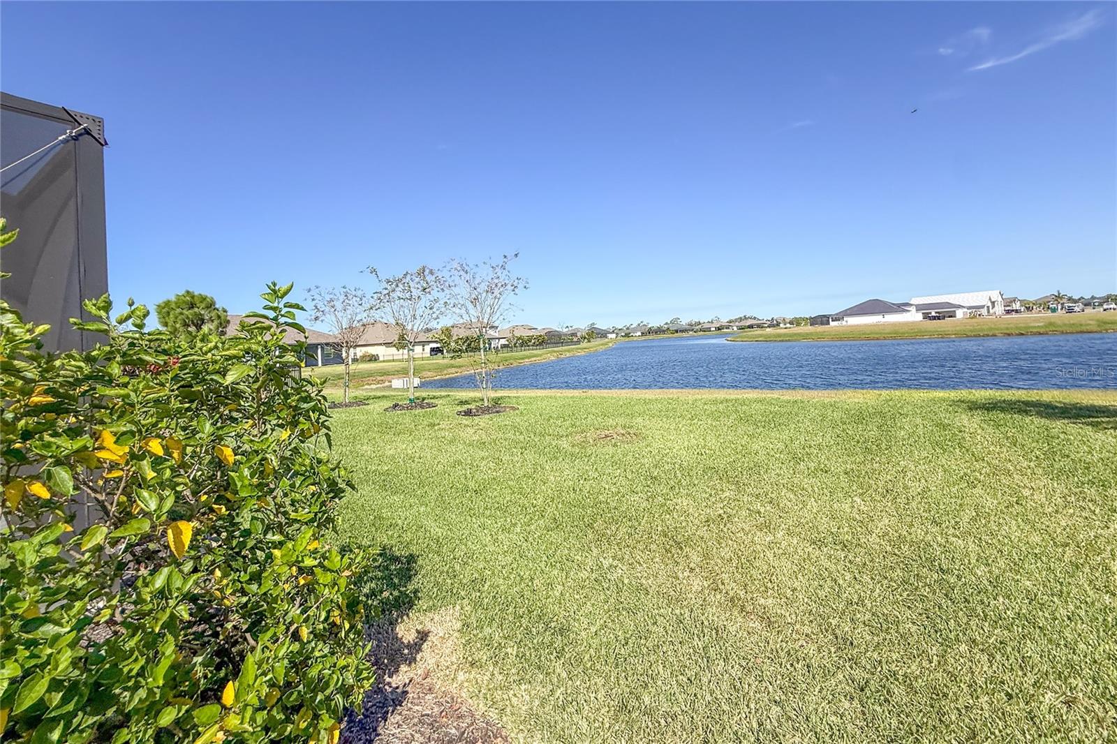 Image 65 of 91 For 14910 15th Street E