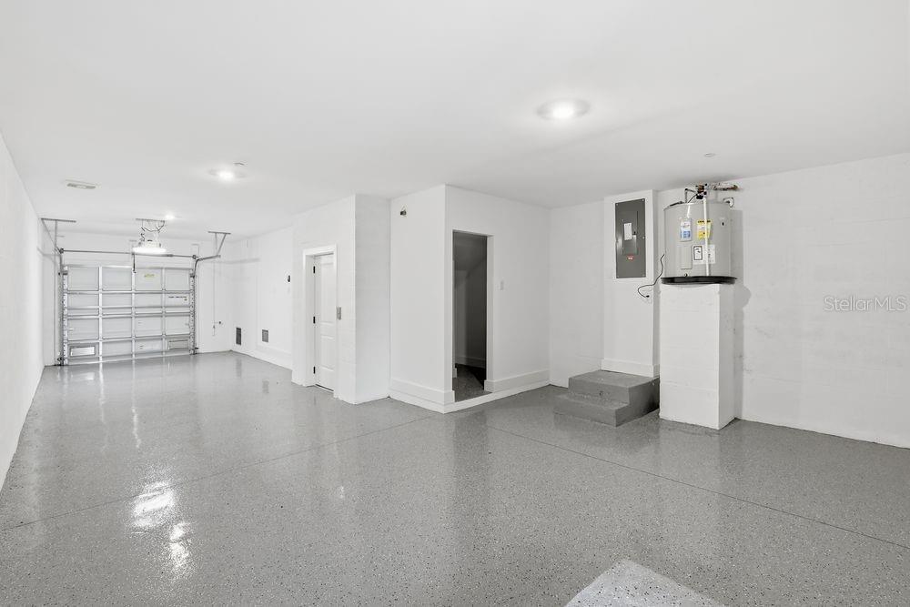 Image 27 of 41 For 1624 Compass Pointe Court 203