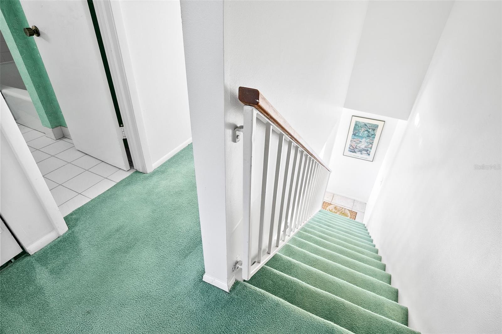 Image 16 of 50 For 597 Sutton Place