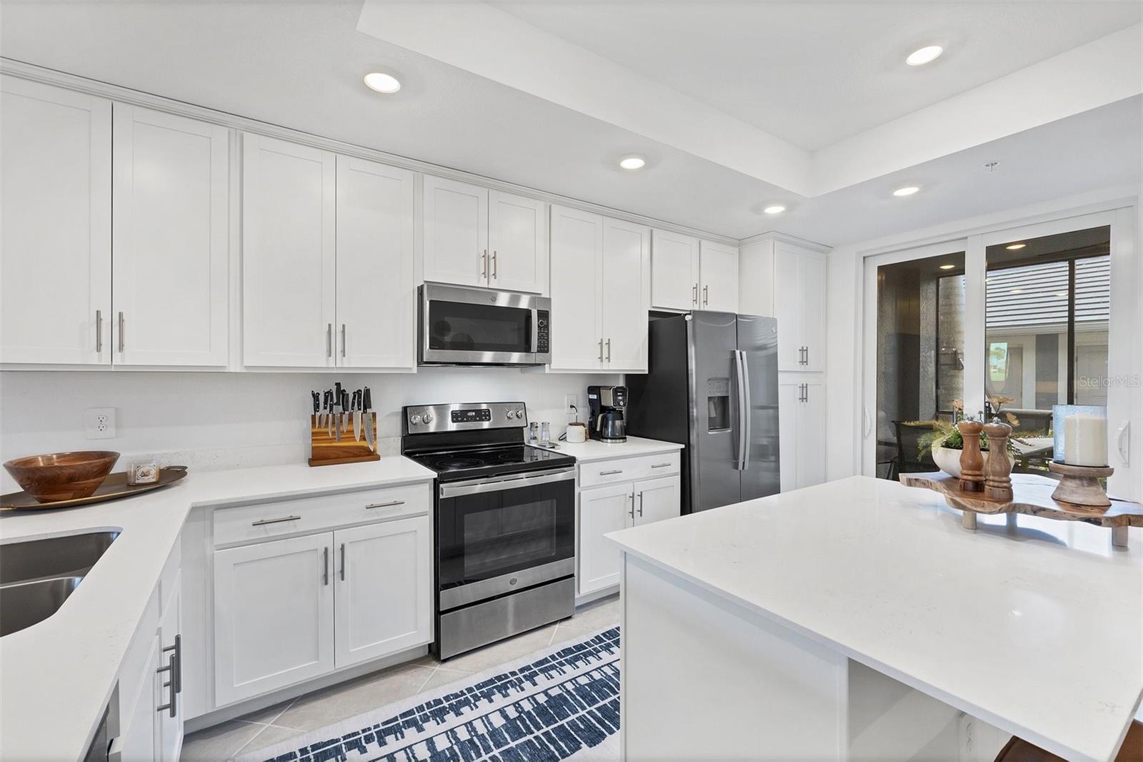 Image 18 of 86 For 12520 Galapagos Court 102