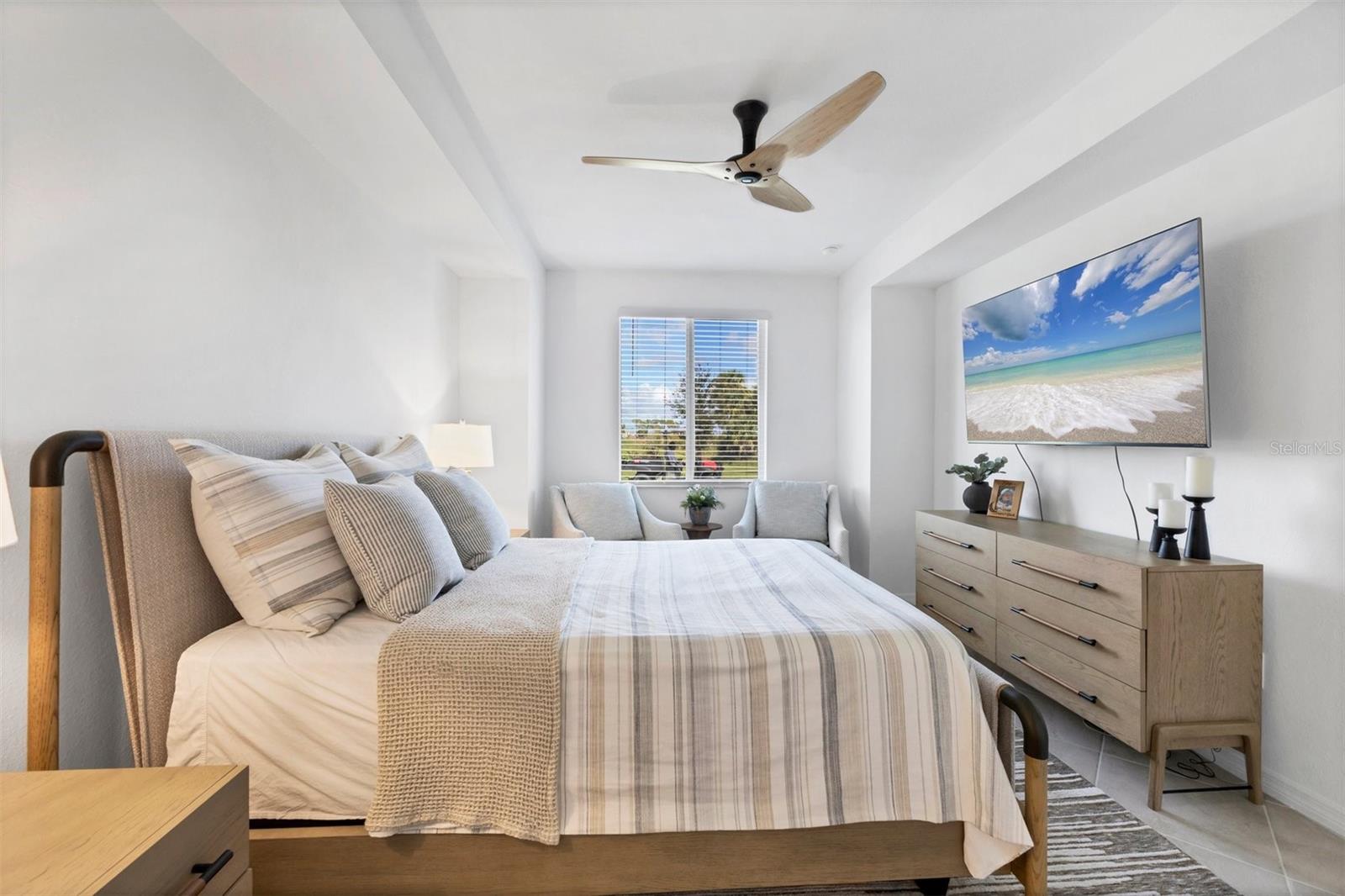 Image 21 of 86 For 12520 Galapagos Court 102