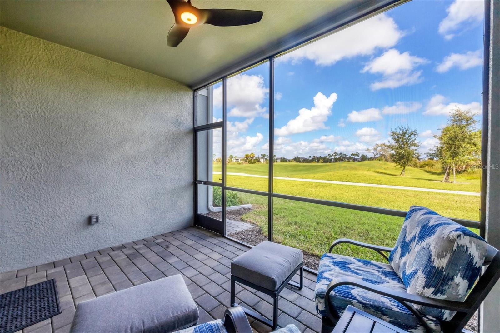 Image 31 of 86 For 12520 Galapagos Court 102