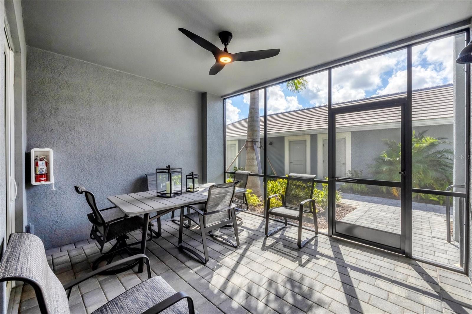 Image 5 of 86 For 12520 Galapagos Court 102