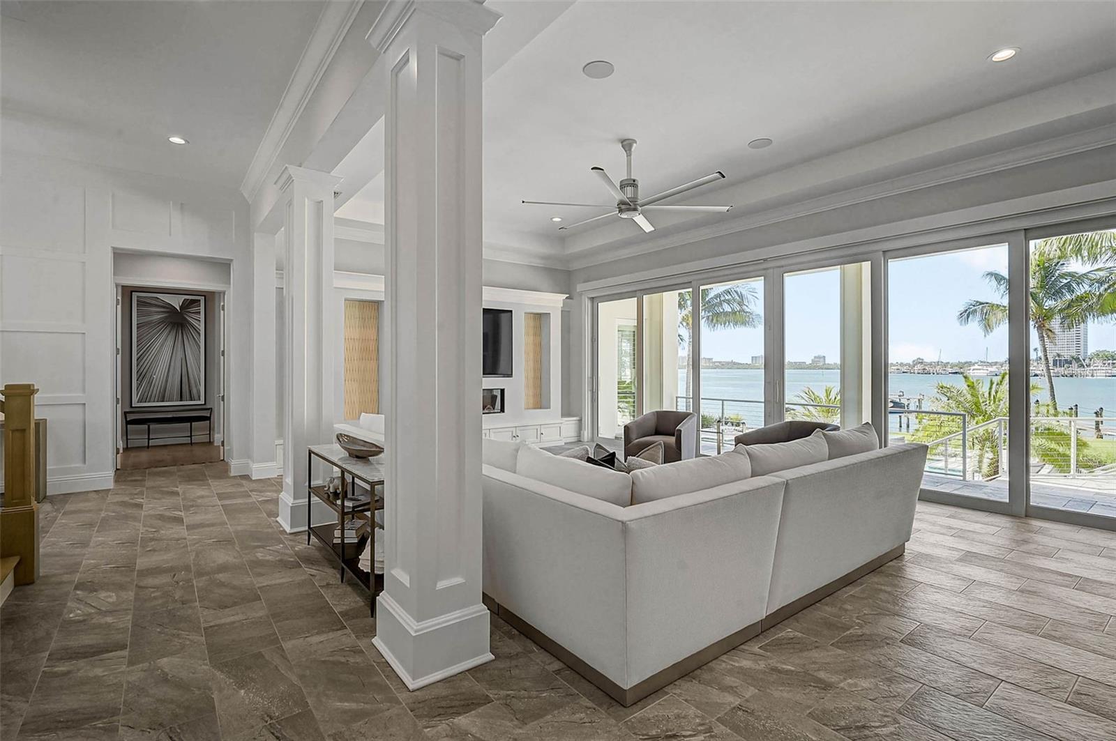 Image 13 of 90 For 101 Seagull Lane