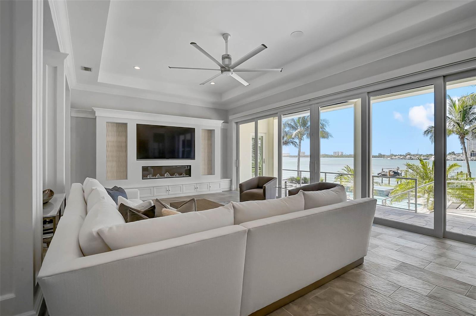 Image 14 of 90 For 101 Seagull Lane