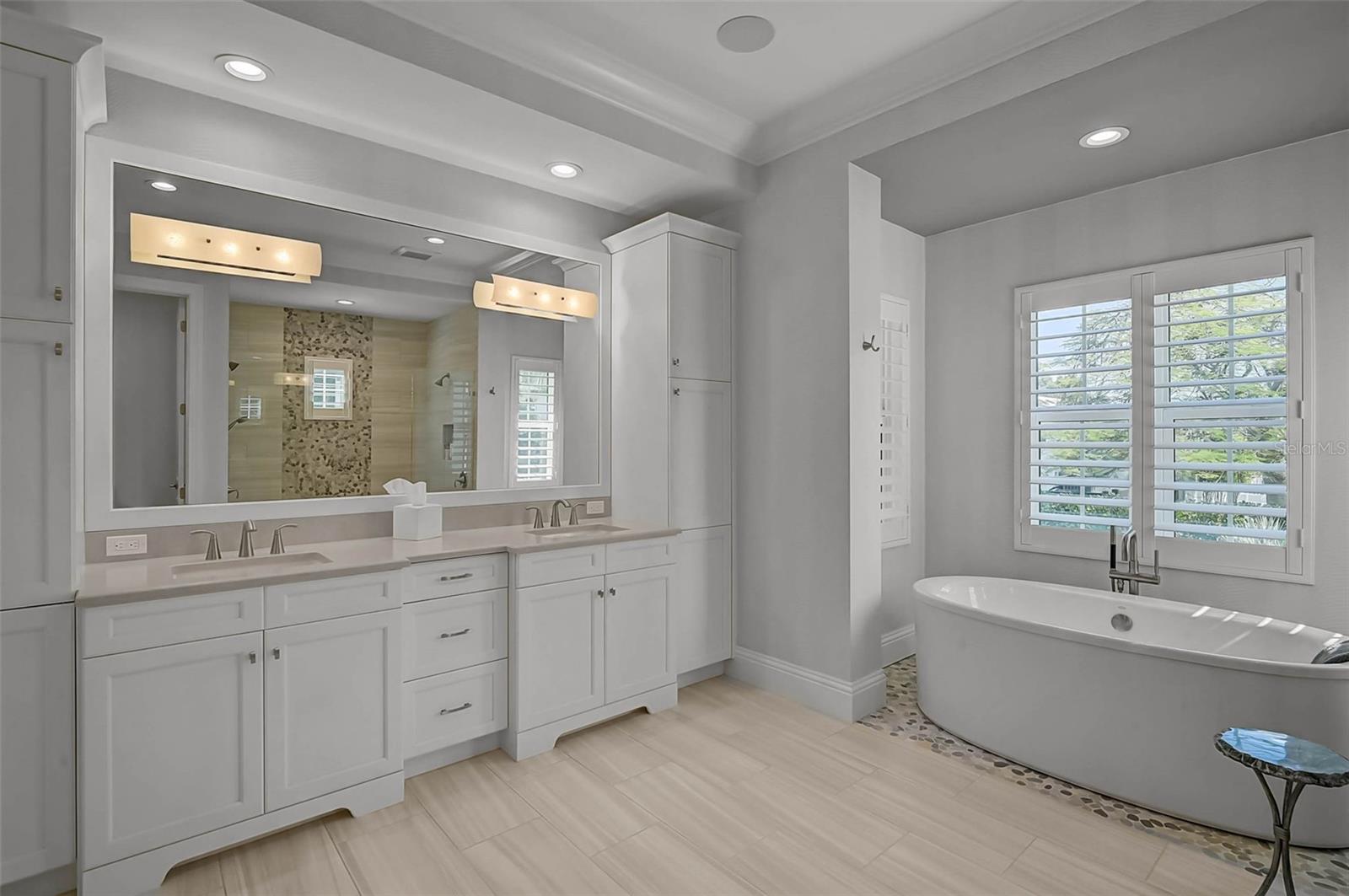 Image 33 of 90 For 101 Seagull Lane