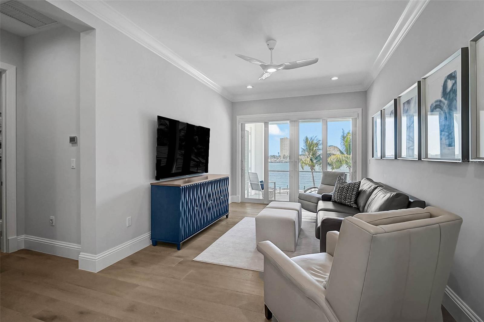 Image 37 of 90 For 101 Seagull Lane