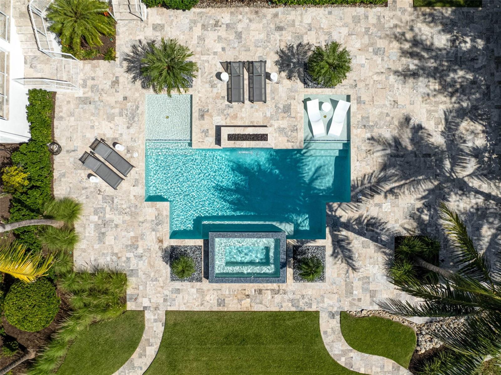 Image 4 of 90 For 101 Seagull Lane