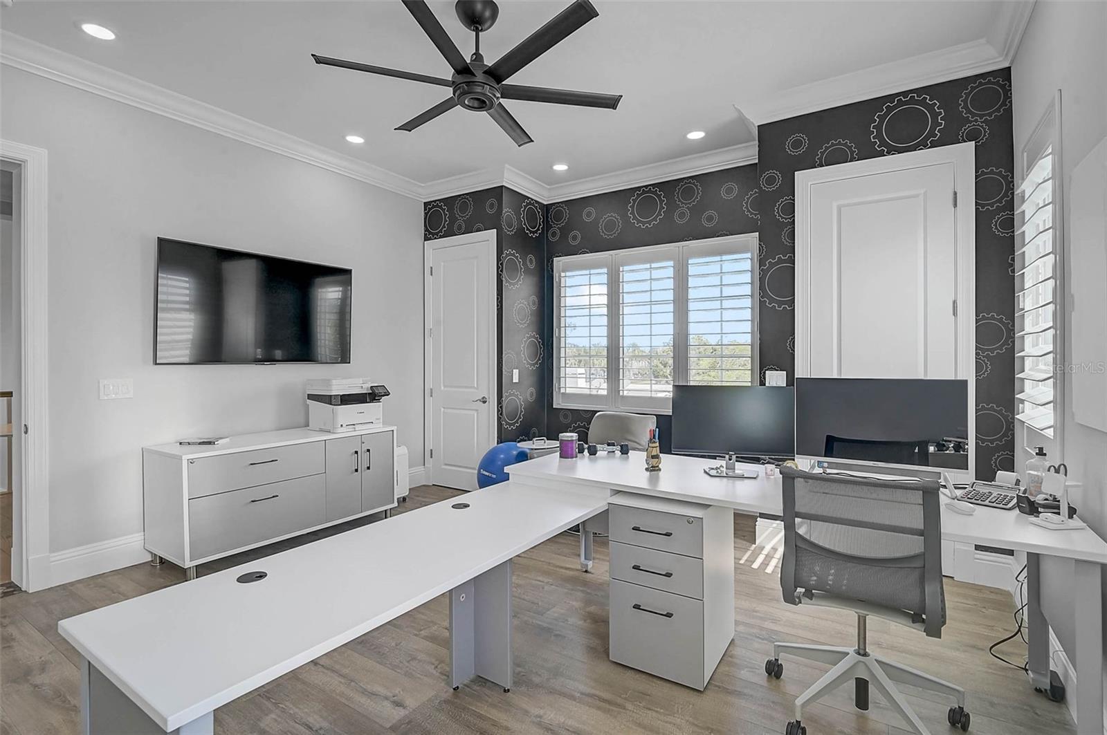 Image 40 of 90 For 101 Seagull Lane