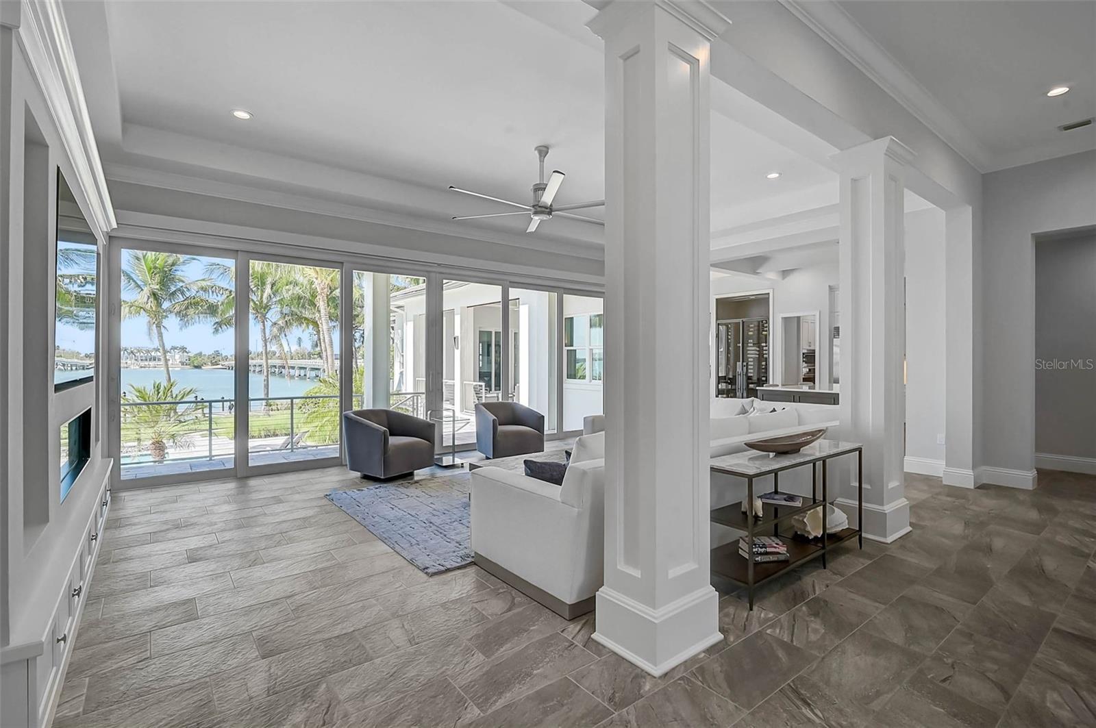 Image 8 of 90 For 101 Seagull Lane