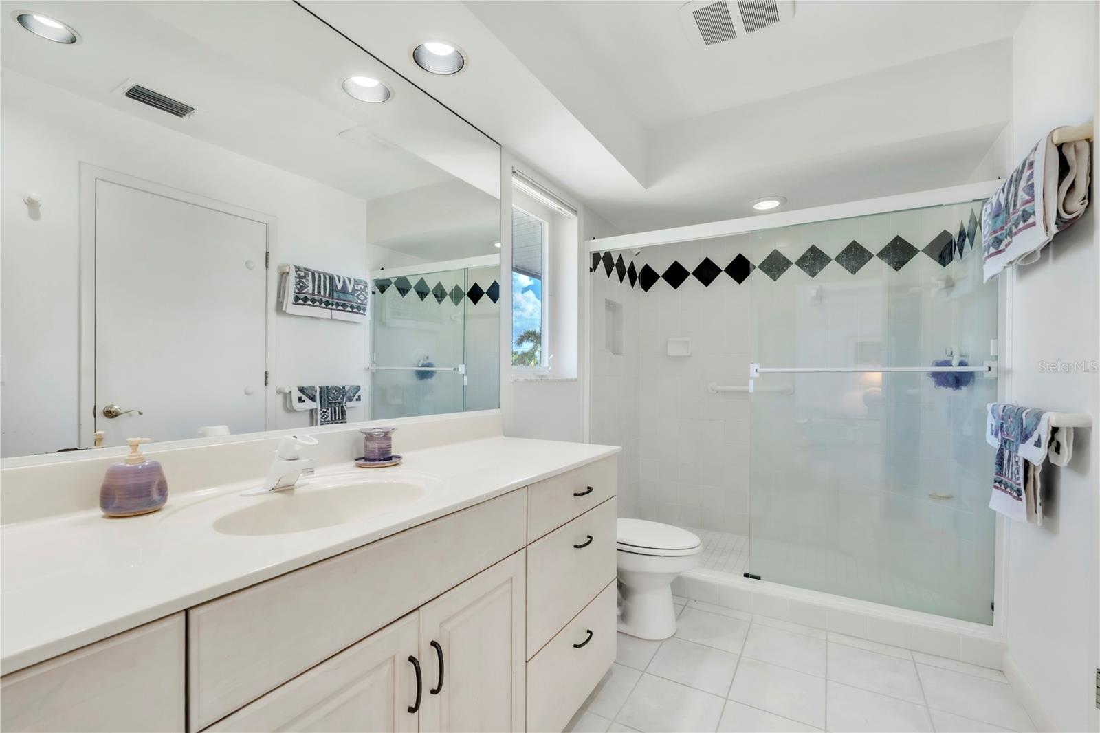 Image 40 of 53 For 103 Sunset Lane