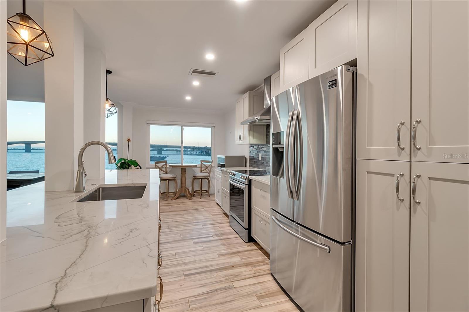 Image 14 of 55 For 226 Golden Gate Point 21