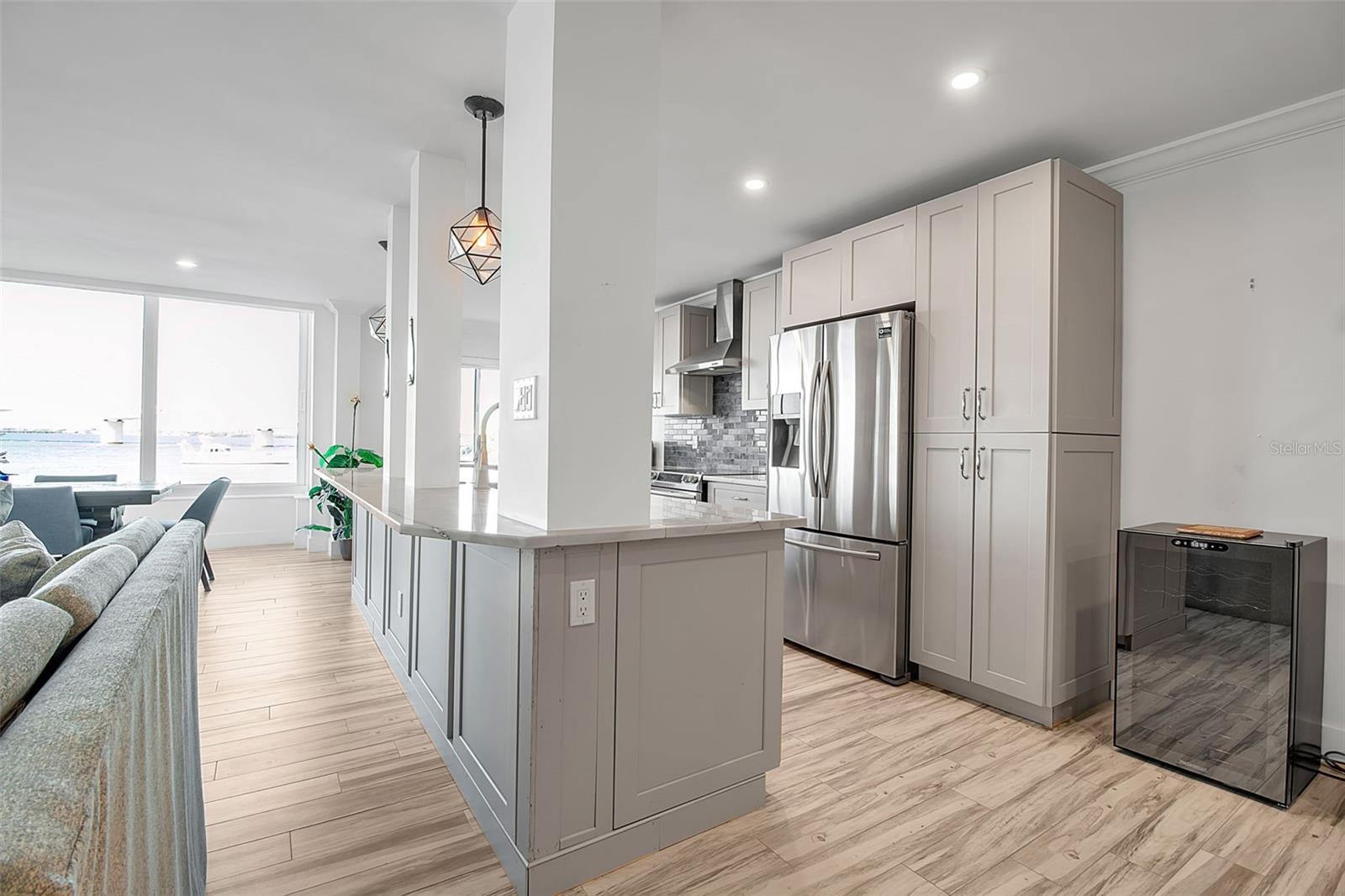 Image 15 of 55 For 226 Golden Gate Point 21