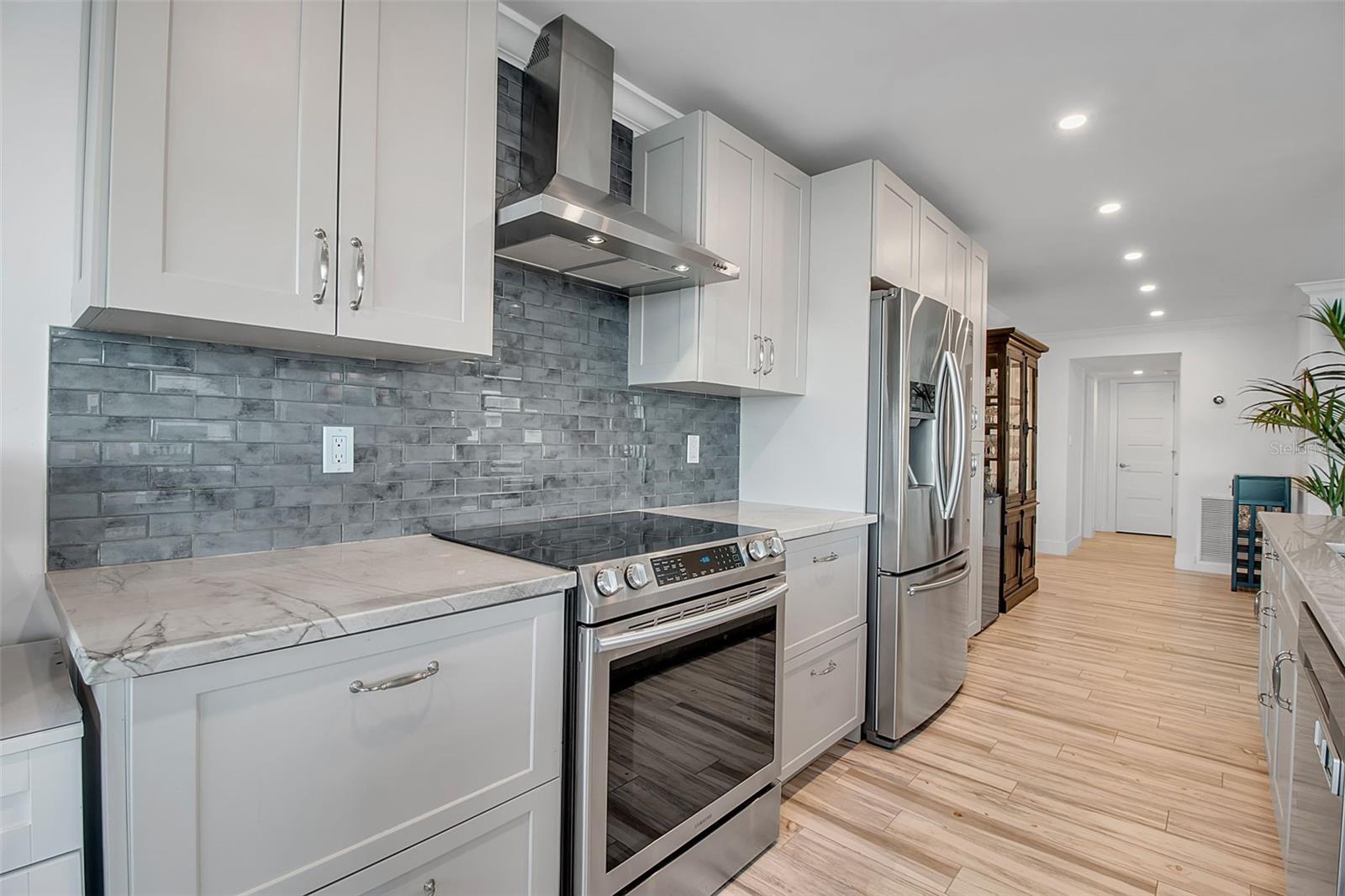 Image 21 of 55 For 226 Golden Gate Point 21