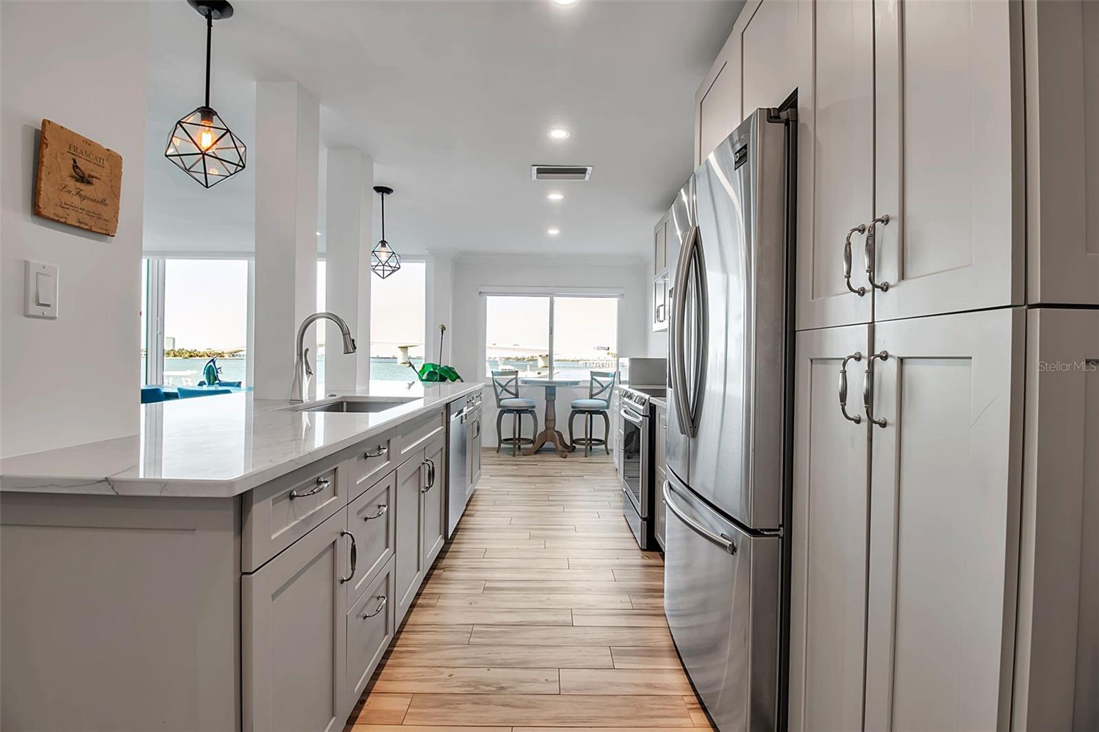 Image 24 of 55 For 226 Golden Gate Point 21