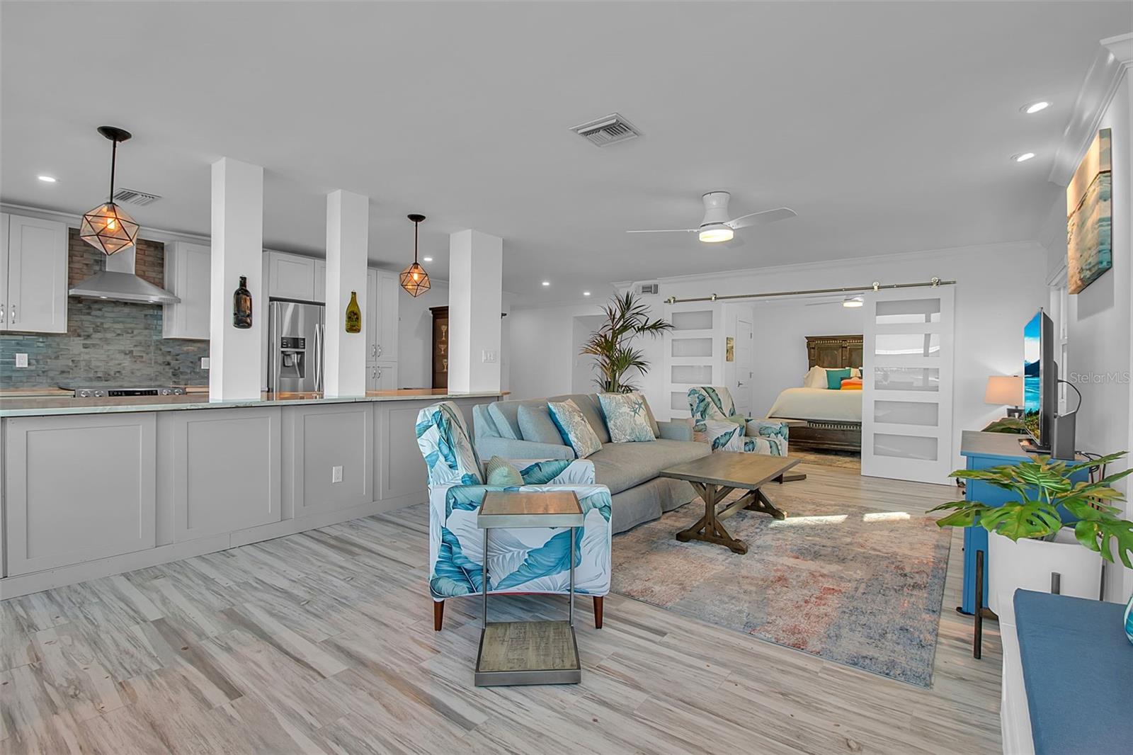 Image 29 of 55 For 226 Golden Gate Point 21