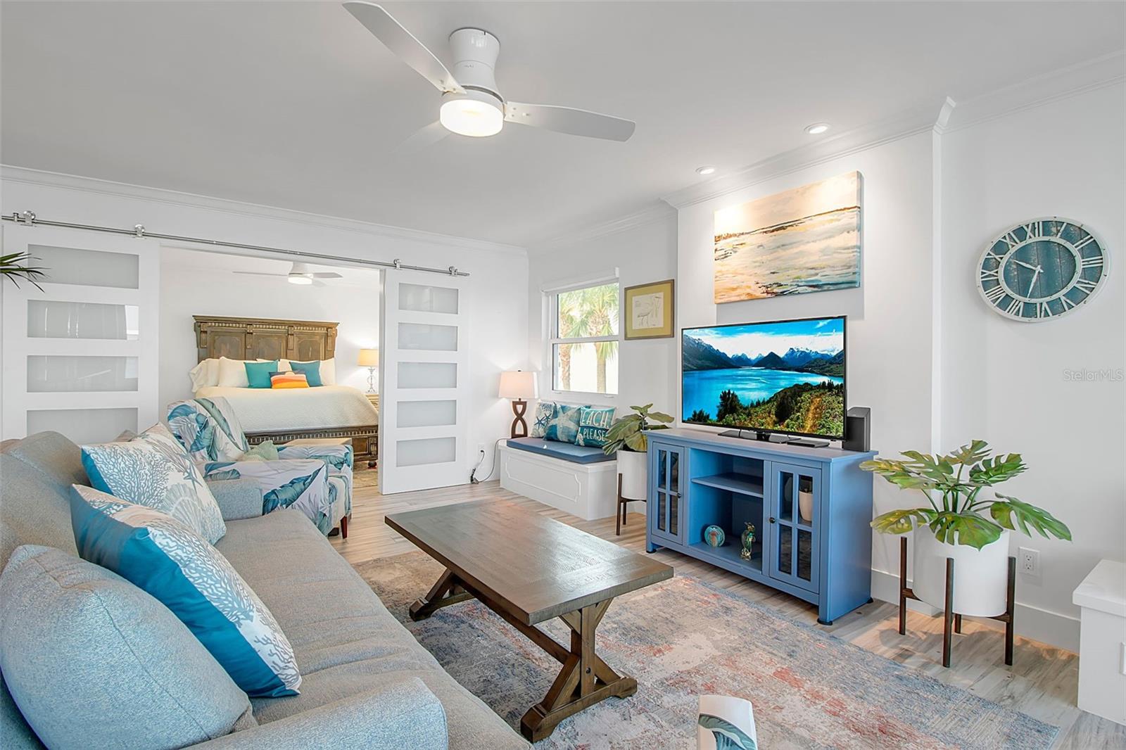 Image 31 of 55 For 226 Golden Gate Point 21