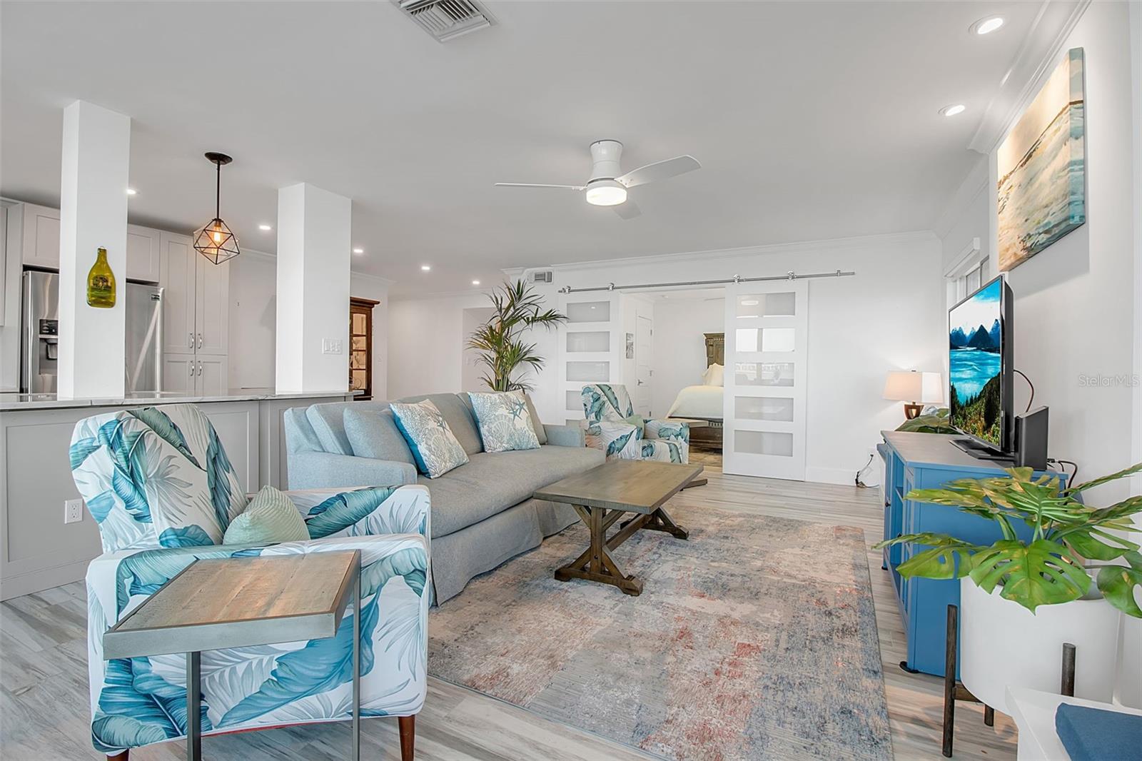 Image 33 of 55 For 226 Golden Gate Point 21