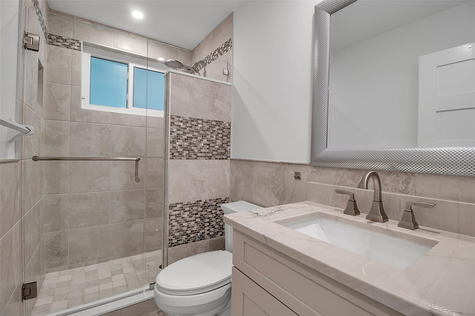 Image 40 of 55 For 226 Golden Gate Point 21