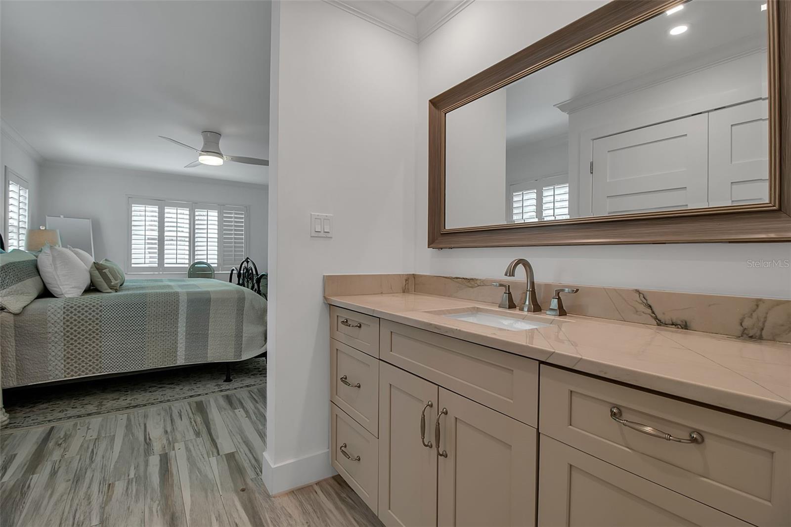 Image 44 of 55 For 226 Golden Gate Point 21