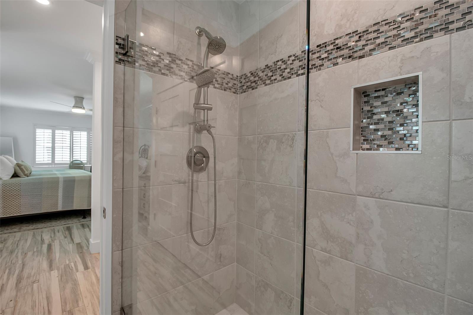 Image 46 of 55 For 226 Golden Gate Point 21