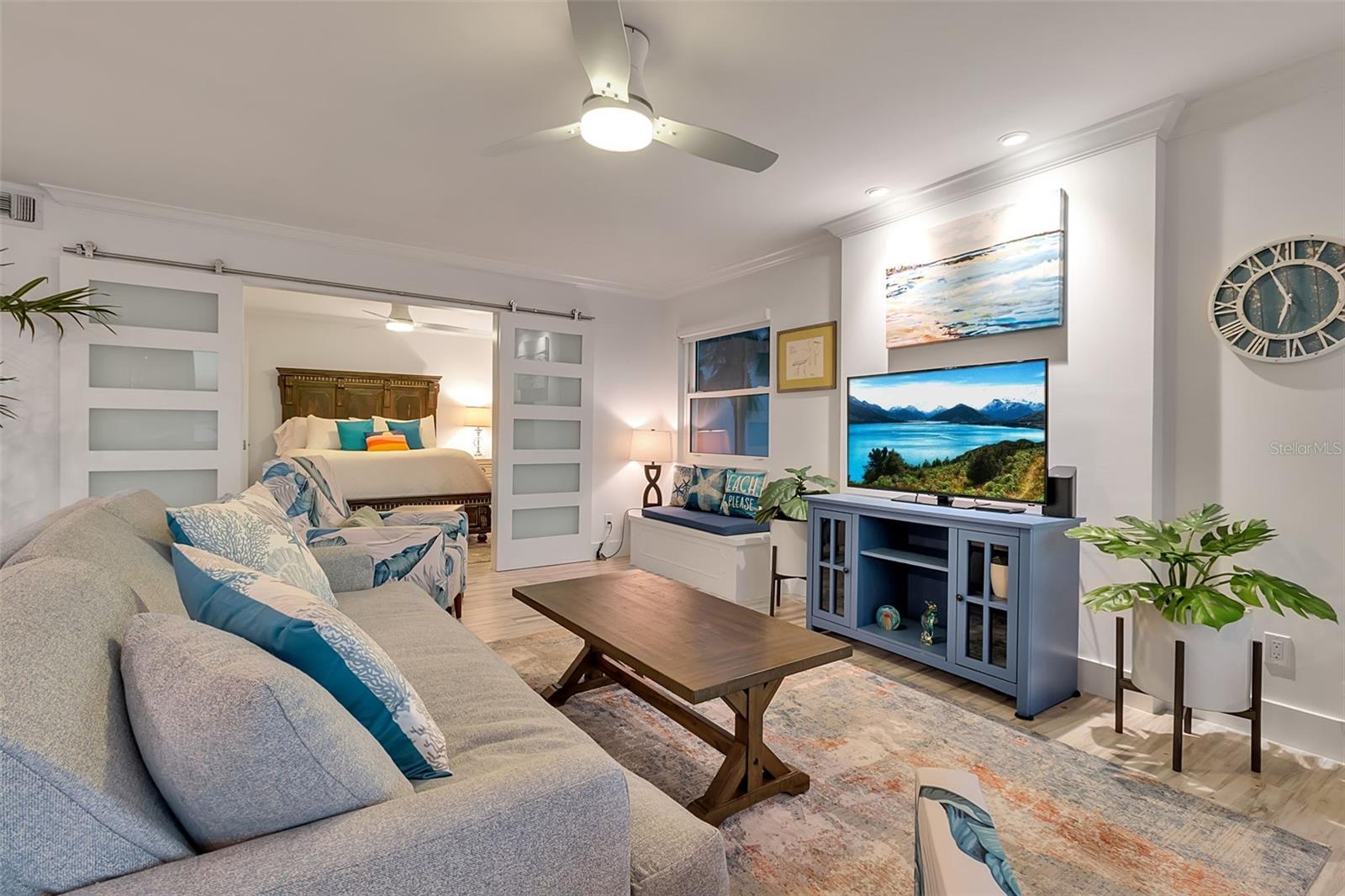 Image 7 of 55 For 226 Golden Gate Point 21