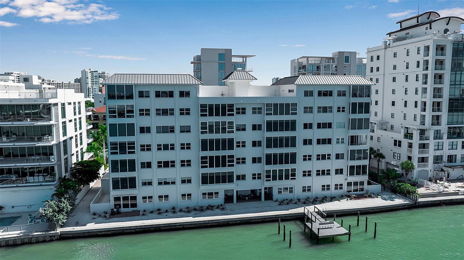 Image 9 of 55 For 226 Golden Gate Point 21