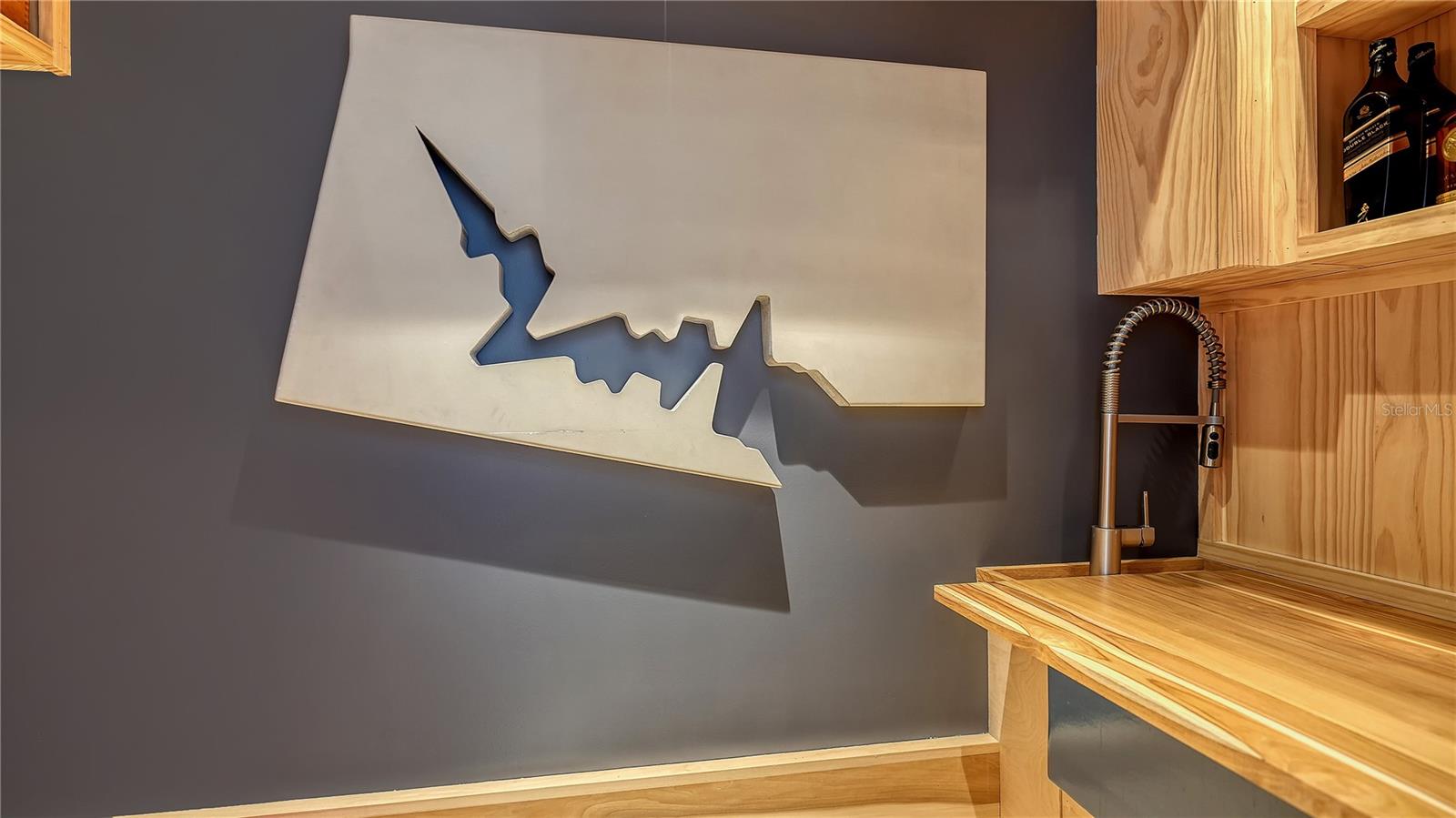 Image 13 of 55 For 111 Pineapple Avenue 1103