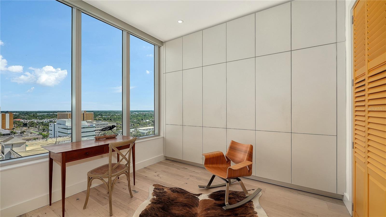 Image 33 of 55 For 111 Pineapple Avenue 1103