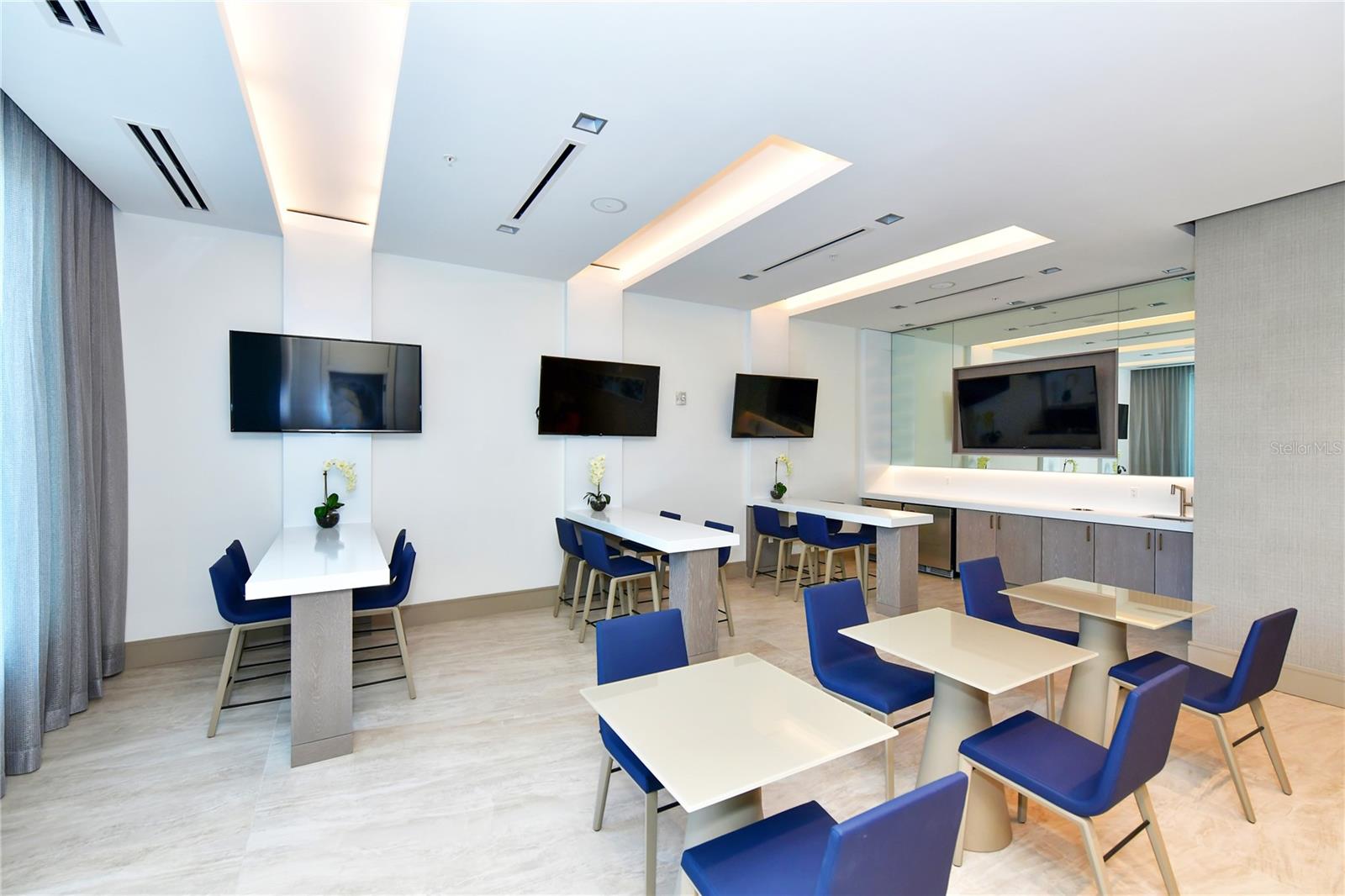 Image 47 of 55 For 111 Pineapple Avenue 1103