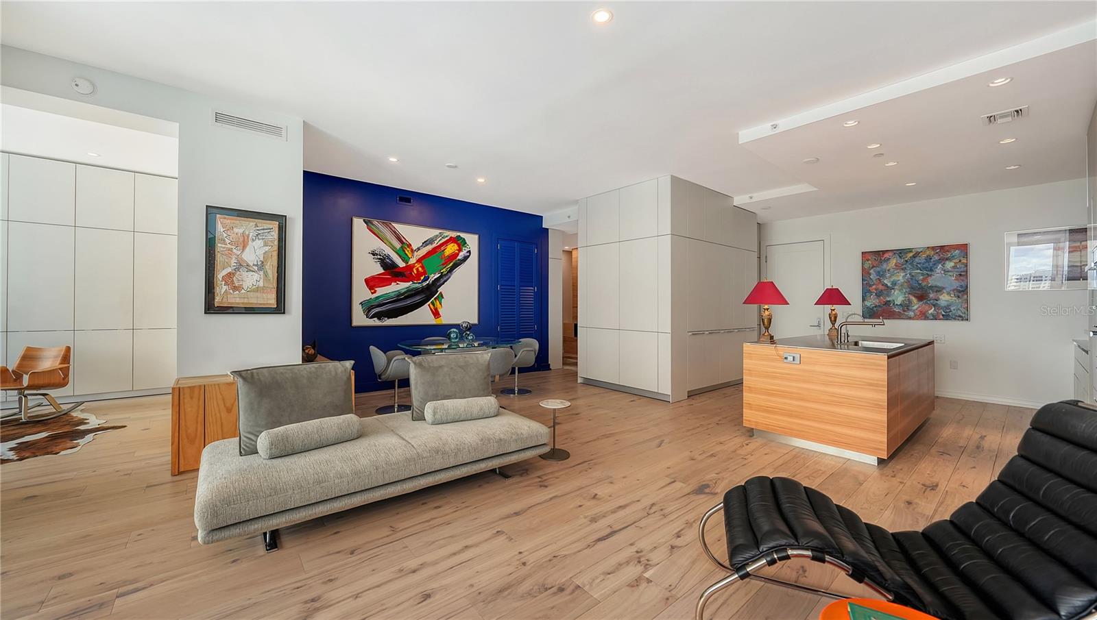 Image 5 of 55 For 111 Pineapple Avenue 1103