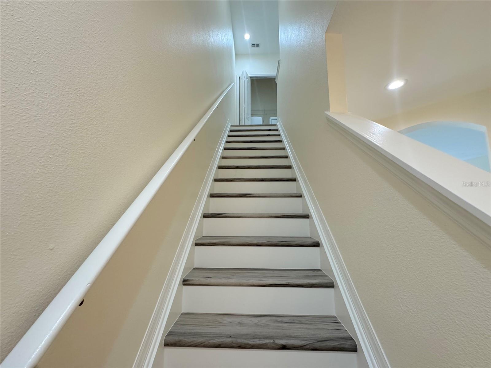 Image 12 of 30 For 1390 Grantham Drive