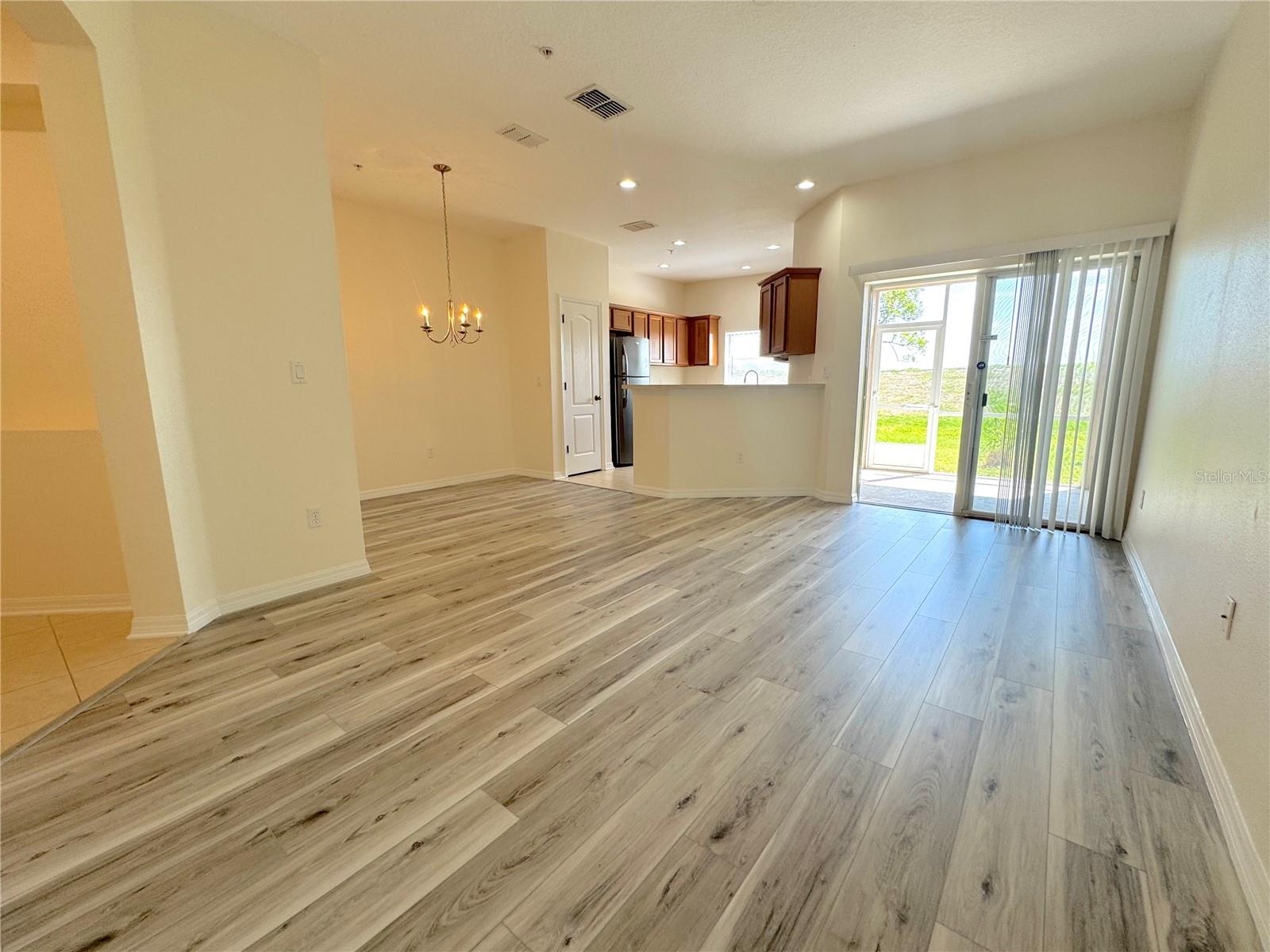 Image 3 of 30 For 1390 Grantham Drive