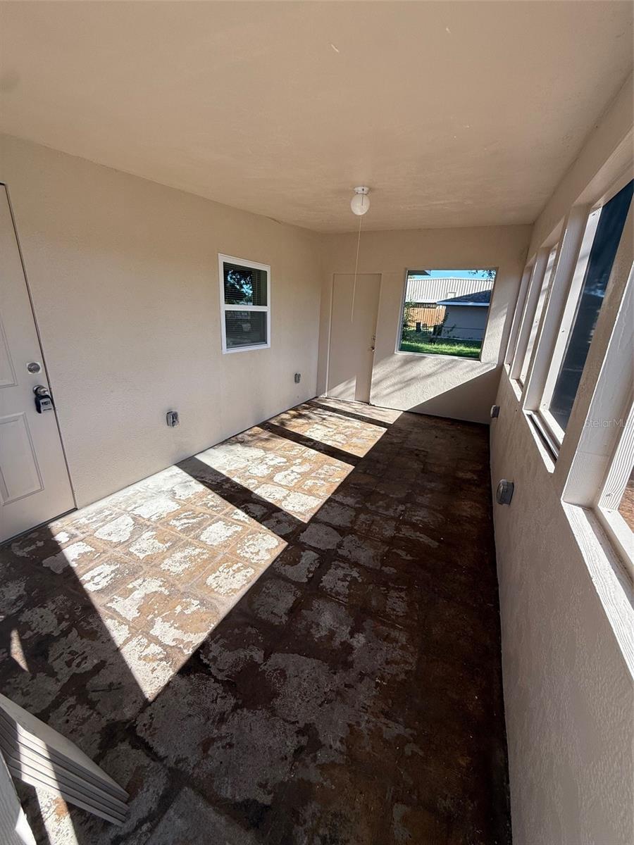 Image 13 of 15 For 1207 30th Avenue E