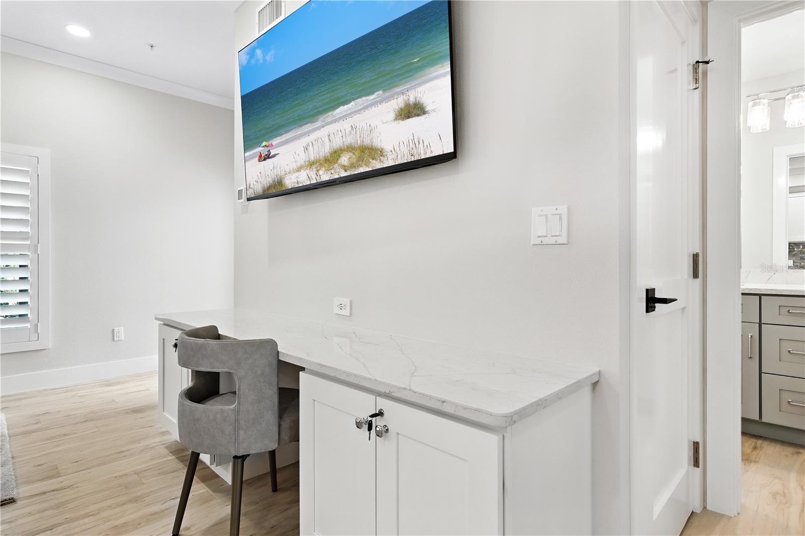 Image 15 of 32 For 1234 15th Street 102