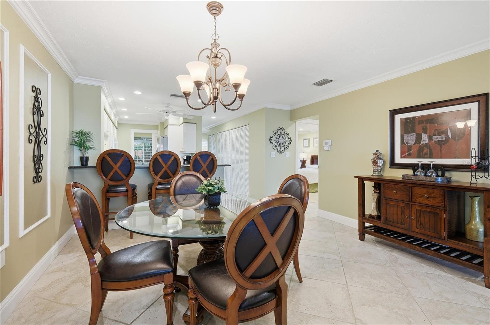 Image 10 of 53 For 5393 Gulf Of Mexico Drive 211