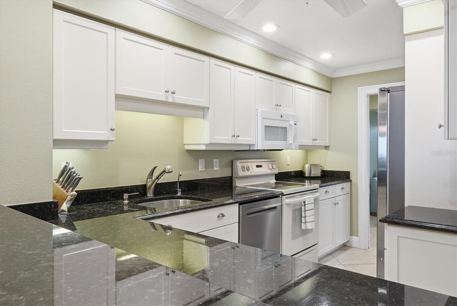 Image 15 of 53 For 5393 Gulf Of Mexico Drive 211