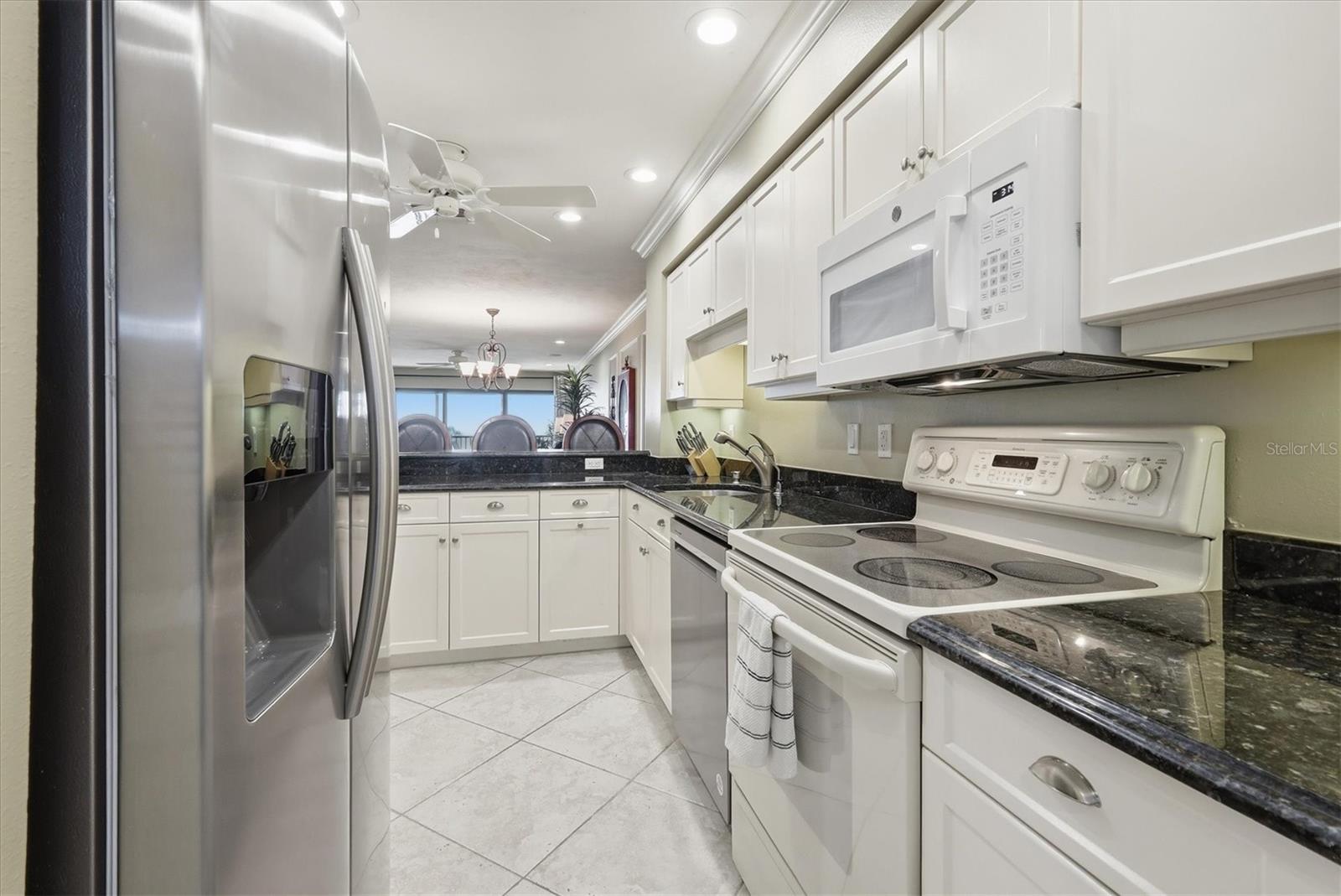 Image 18 of 53 For 5393 Gulf Of Mexico Drive 211